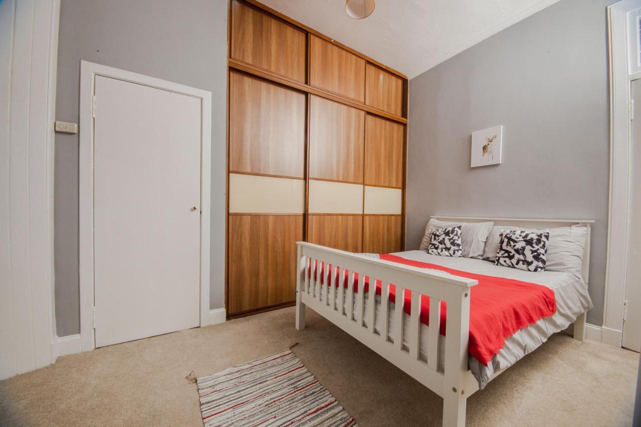Bonhill Getaway Apartment Dumbarton Bagian luar foto