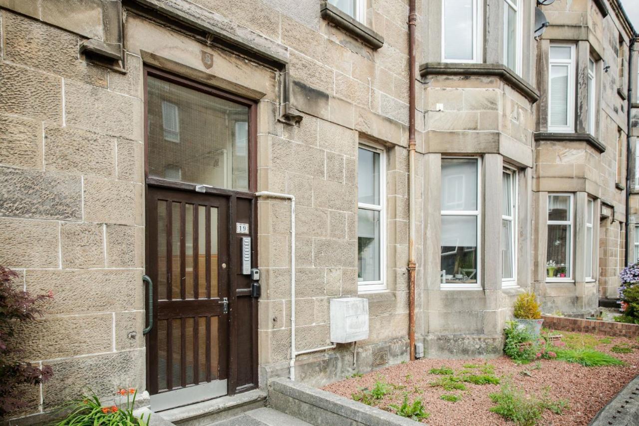 Bonhill Getaway Apartment Dumbarton Bagian luar foto