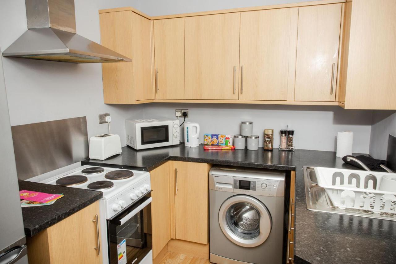 Bonhill Getaway Apartment Dumbarton Bagian luar foto